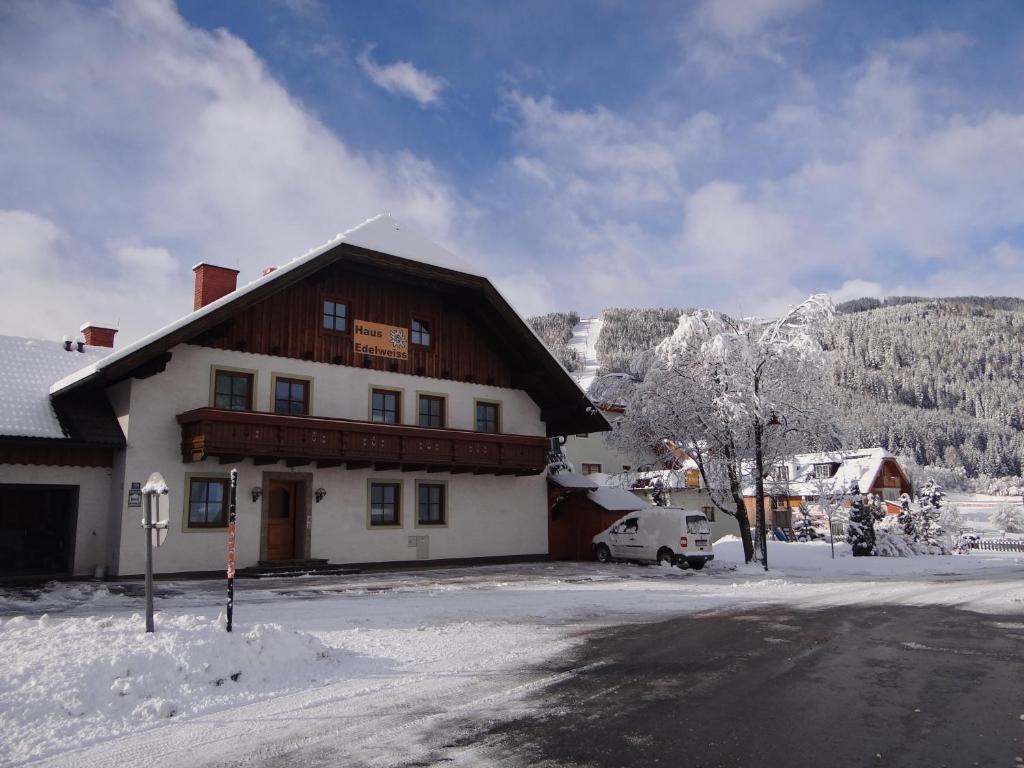 Haus Edelweiss Leilighet Sankt Margarethen im Lungau Eksteriør bilde