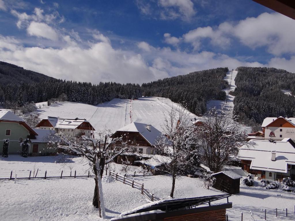 Haus Edelweiss Leilighet Sankt Margarethen im Lungau Eksteriør bilde